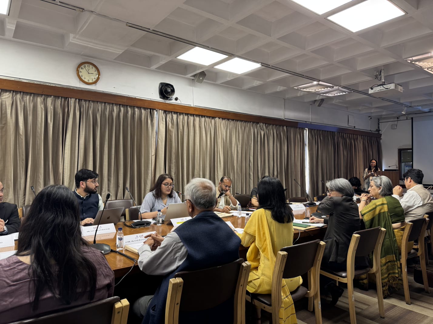 This is an example description for this item.