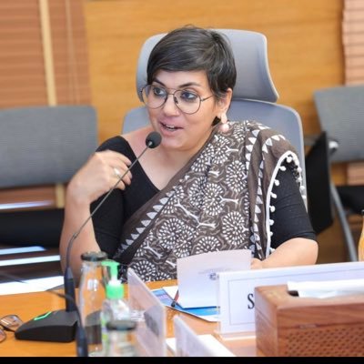 Dr. Sriparna Pathak